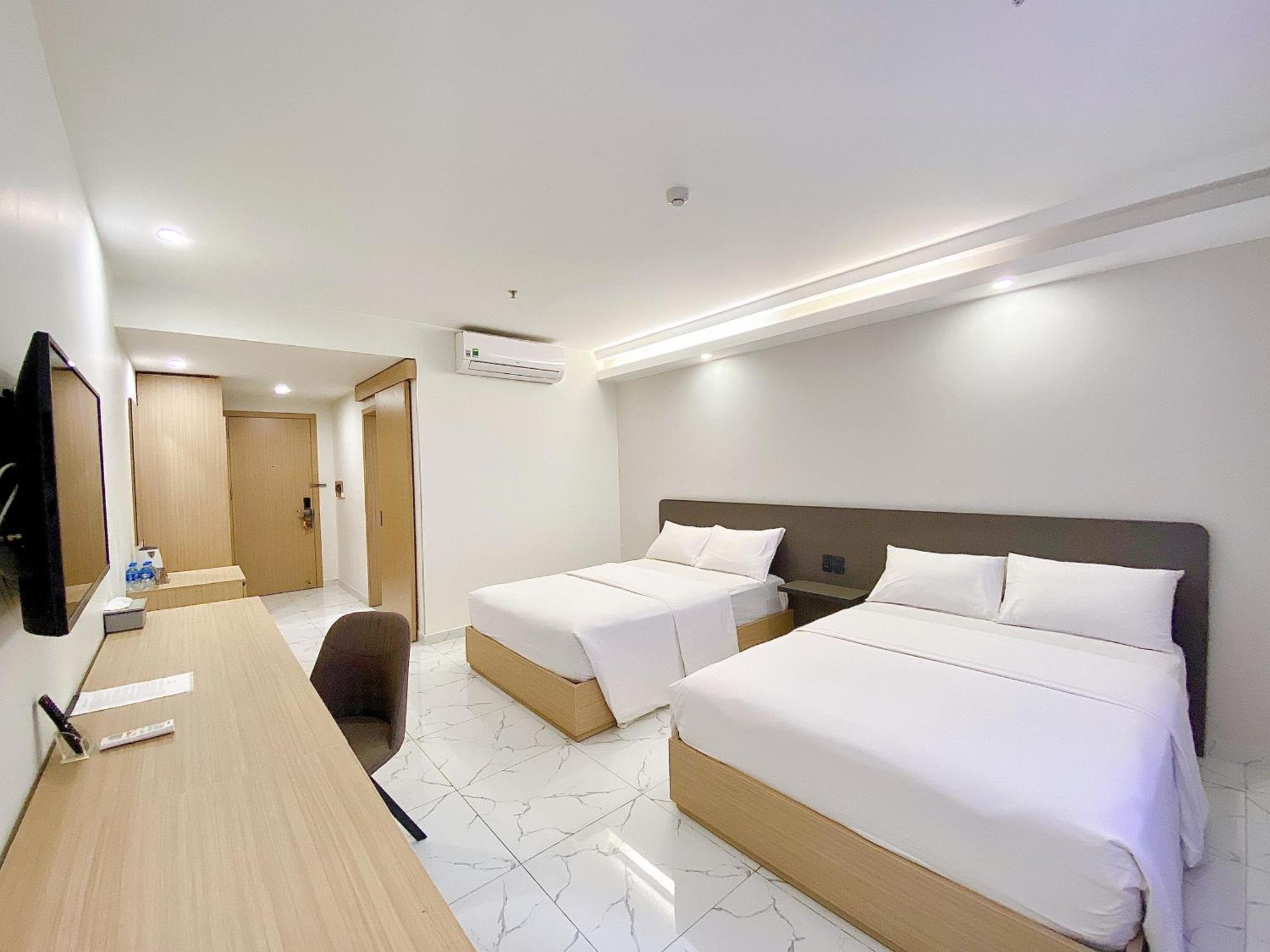 The Luxe Hotel Chau Doc Esterno foto